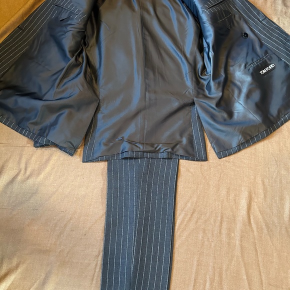 Tom Ford Dark gray suit - Picture 6 of 7